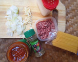 Foto langkah ke 1 dari resep Mom's Secret Spaghetti Recipe (within 20 mins).