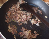 Foto langkah ke 4 dari resep Mom's Secret Spaghetti Recipe (within 20 mins).