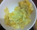 Foto langkah ke 3 dari resep Perkedel Kentang isi Keju.