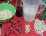 Foto langkah ke 1 dari resep Spaghetti with Creamy Tomato Sausage.