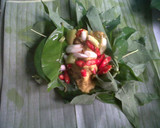 Foto langkah ke 6 dari resep Pepes Ayam Daun Singkong.