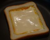 Foto langkah ke 3 dari resep Roti Keju Telur Panggang anti gagal mudah cocok untuk Sarapan Pa.