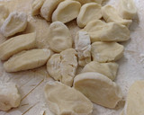 Foto langkah ke 2 dari resep Chicken Gyoza.
