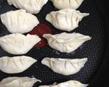 Foto langkah ke 6 dari resep Chicken Gyoza.