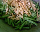 Foto langkah ke 4 dari resep buncis kentang kriuuukk.
