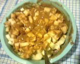 Foto langkah ke 4 dari resep APPLE FRITTERS.