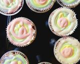 Foto langkah ke 4 dari resep Kue Kukus Pelangi.