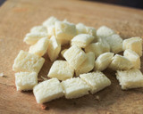 Foto langkah ke 2 dari resep Homemade Croutons.