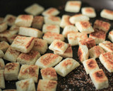 Foto langkah ke 4 dari resep Homemade Croutons.