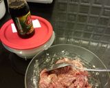 Foto langkah ke 2 dari resep Beef Brocolli Stir Fry.