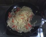 Foto langkah ke 5 dari resep Tumis Spaghetty Udang.
