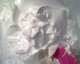 Foto langkah ke 8 dari resep Permen marshmallow (vanilla) home made.