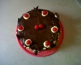Foto langkah ke 7 dari resep Blackforest (Kue Ulang Tahun Mudah dan Simple).