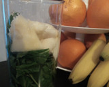 Foto langkah ke 1 dari resep Popeye Smoothie.