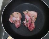 Foto langkah ke 3 dari resep Chicken Parsley with Garlic Sauce.