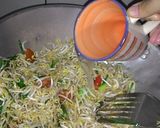 Foto langkah ke 4 dari resep Tauge Cah Kucay Ala Chef Bunda.