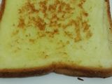 Roti Panggang Selai Kacang dan Strawberry