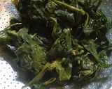 Foto langkah ke 1 dari resep Sayur Daun Singkong Pedas Gurih Tempo Dulu.