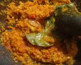 Foto langkah ke 2 dari resep Sayur Daun Singkong Pedas Gurih Tempo Dulu.