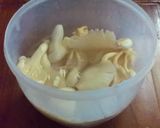 Foto langkah ke 1 dari resep Jamur Bumbu Margarine.