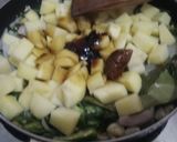 Foto langkah ke 4 dari resep Tumis Kentang Cabe Ijo.
