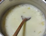 Foto langkah ke 3 dari resep Simple Seafood Chowder.