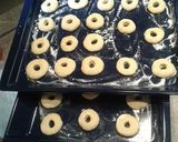 Foto langkah ke 5 dari resep Donat panggang ( oven ) empuk.