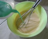 Foto langkah ke 4 dari resep Bingka Hijau Kukus.