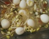 Foto langkah ke 2 dari resep Resep utk balita: sayur toge telur.