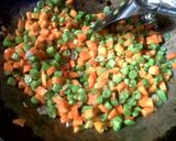 Foto langkah ke 2 dari resep Tahu sayur orak arik.