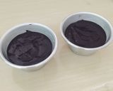 Foto langkah ke 10 dari resep Extremely Easy Chocolate Lava Cake.