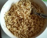 Foto langkah ke 3 dari resep Pizza mie rasa soto.