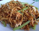 Foto langkah ke 6 dari resep Mie goreng sederhana 10 menit.