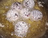 Foto langkah ke 4 dari resep Onde-onde empuk ketan hitam kentang.