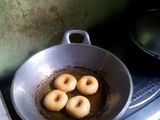Donut Empuk NgePoll
