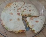 Foto langkah ke 8 dari resep Quesadilla ayam.
