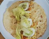Foto langkah ke 5 dari resep Egg Wrap ekspres.