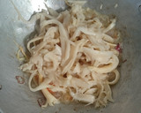 Foto langkah ke 3 dari resep Tumis Jamur Tiram.