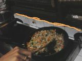 Roti Goreng Krispi Untuk Makan Malam Irit