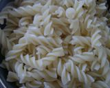 Foto langkah ke 1 dari resep Fusilli à la Carbonara.