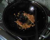 Foto langkah ke 3 dari resep Nasi Goreng Hitam.