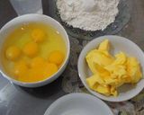 Foto langkah ke 1 dari resep KUE SOES.