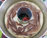Foto langkah ke 8 dari resep Bolu Zebra Simple Steam.