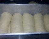 Foto langkah ke 3 dari resep Roti Tawar manis.