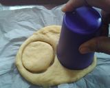 Foto langkah ke 5 dari resep Donat Klasik.