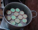 Foto langkah ke 6 dari resep Putu Ayu Mawar Moca Pandan.