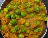 A picture of step 4 of Matar tamatar.
