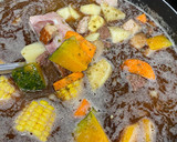 Foto del paso 3 de la receta: Sopa de jamón y salchichón