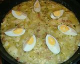 Foto del paso 5 de la receta: Patatas con merluza, huevos duros y jamón serrano