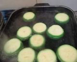 Foto del paso 2 de la receta: Zapallitos rellenos de carne y verduras